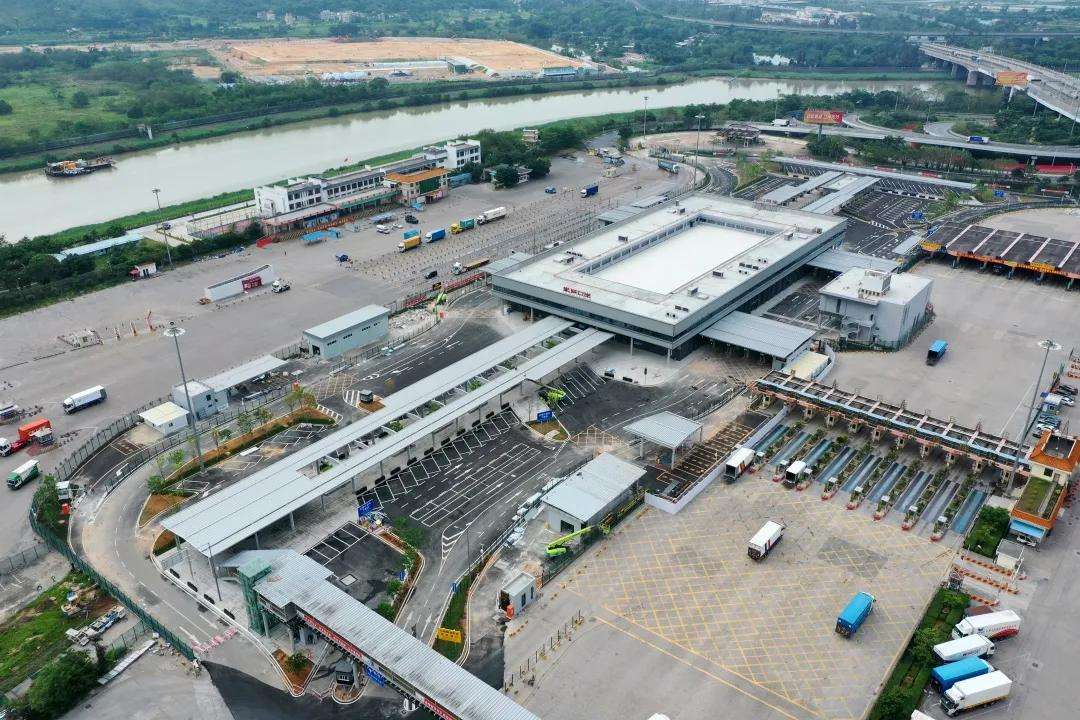 喜讯 | 尊龙凯时环境中标“深圳市口岸管理服务中心有限公司皇岗口岸监管区单体楼宇2020、2021年度卫生保洁服务项目”